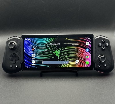 Razer Edge 5G 128GB RZ45-0460VWQ Handheld Gaming & Asus ROG Tessen Controller.