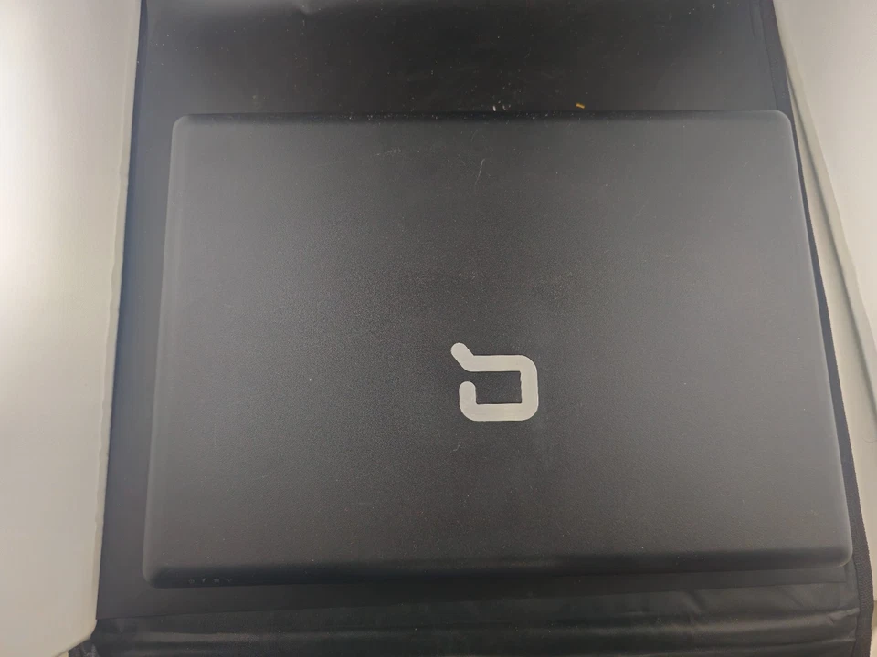 Notebook Compaq Presario C700 Intel Core2Duo 2GB 160GB Win Vista Funzionante - Image 2 of 4