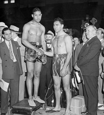 New York Champion Joe Louis shakes hand of Max Schmeling same hand- Old Photo