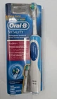Oral B Vitality Floss Action Rechargeable Power Toothbrush 2 Brush Heads *New*