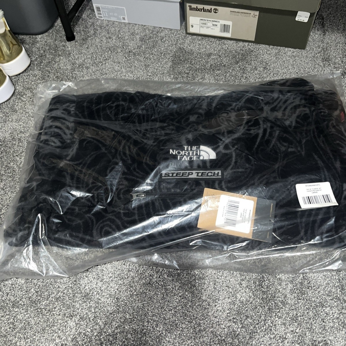 New Supreme The North Face Steep Tech Fleece Pullover (Black