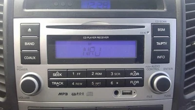 Autorradio original HYUNDAI SANTA FE 2 PHASE 1 961002B170 D4EB - Imagen 1 de 4