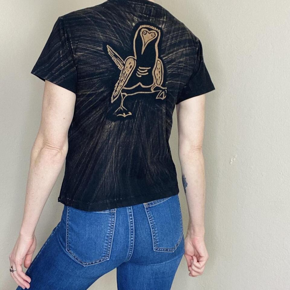 Galapagos Black Bird Graphic Basic Tee Shirt - image 4