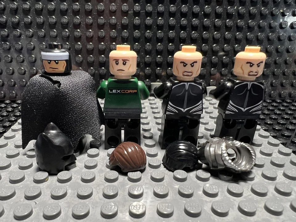 lego dc minifiguras lote Batman General Zod Henchmen. Juguetes Lego Foto 3 de 4