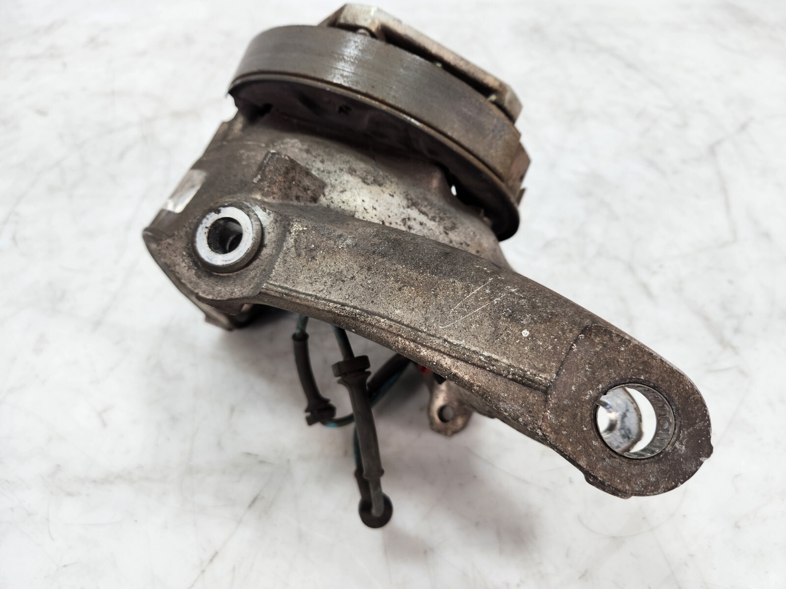 ✅ 13-19 OEM Maserati GT Sport M145 Rear Passenger Spindle Knuckle Hub Carrier