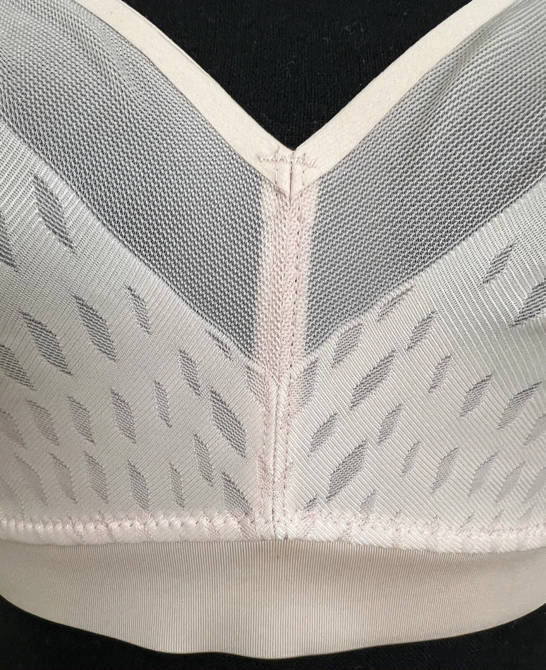 Sujetador Wacoal Elevated Allure Nude 34D Inalámbrico Ligero Cobertura Completa ¡USADO EN EXCELENTE ESTADO! Foto 3 de 4