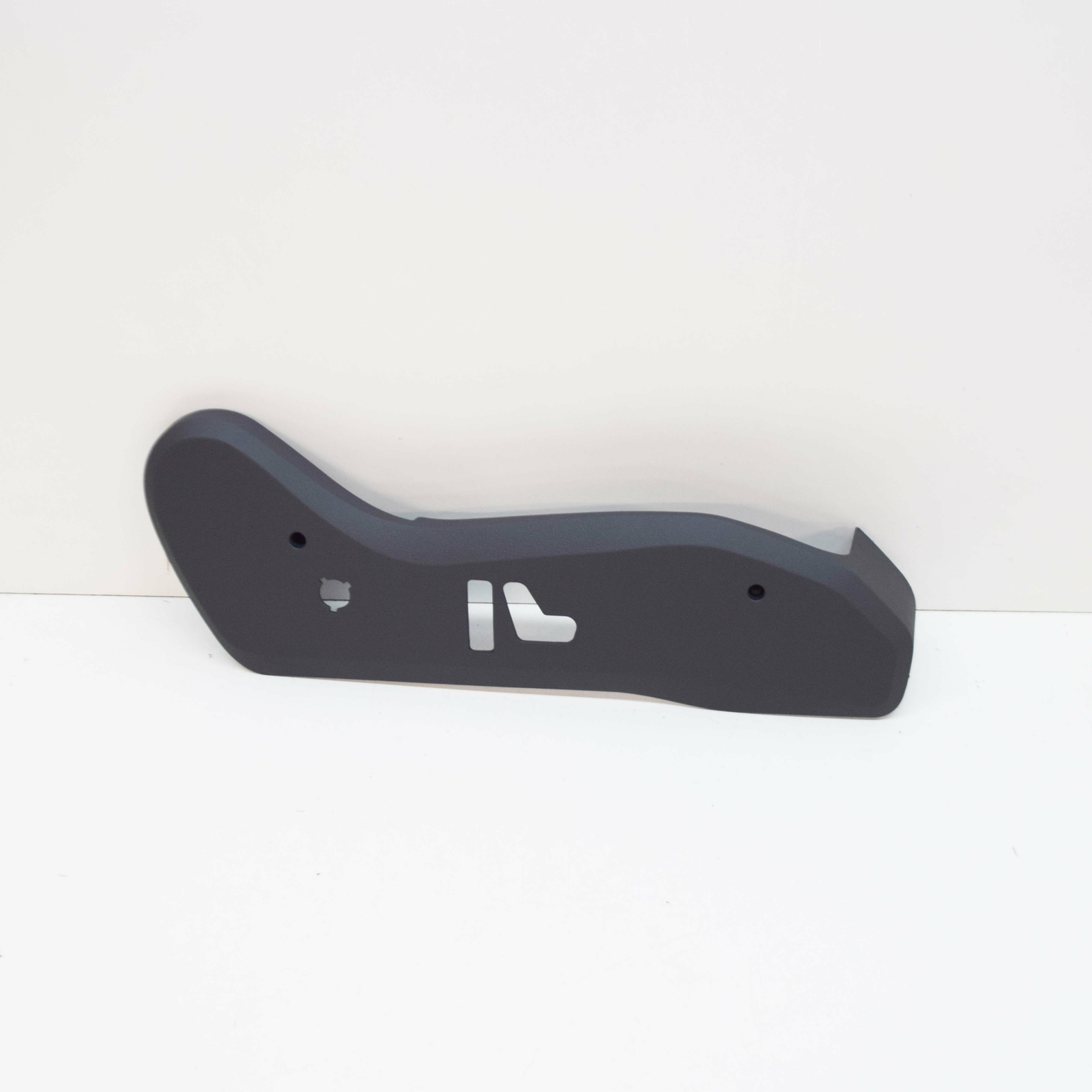 NEW MB ML W163 FRONT SEAT TOP OUTSIDE RIGHT COVER A16391940207211 