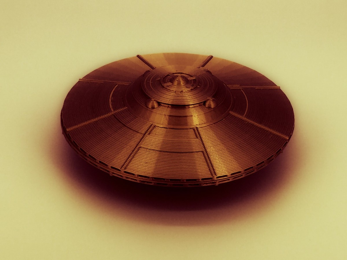 Area 51 UFO Metallic Silver - TT Scale 1:120 | Model Scenery World