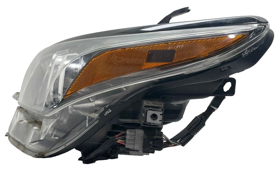 2016 Scion iM OEM Left Hand Drivers Side Halogen Headlight Assembly - Image 4 of 4