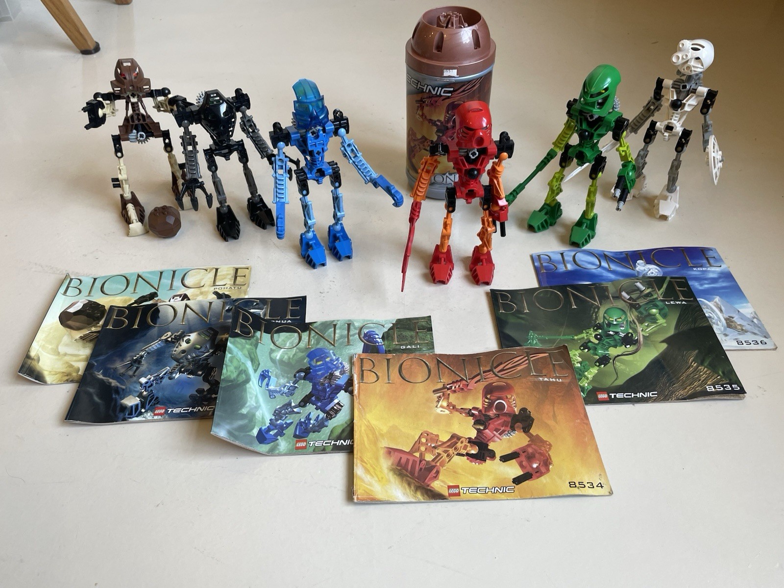 LEGO BIONICLE ORIGINAL TOA 8531-8536 Set of 6 (Complete w/ 1 cannister)
