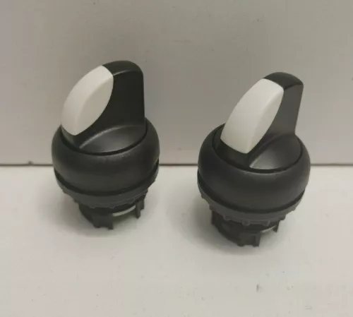 LOT OF 2 NEW OLD STOCK! EATON 2-POSITION MAINTAINED ACTUATOR KNOBS M22-WKV