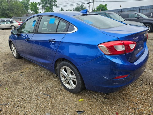 2016-2018 Chevrolet Cruze MANUAL climate control with heated front seats - Picture 13 of 16