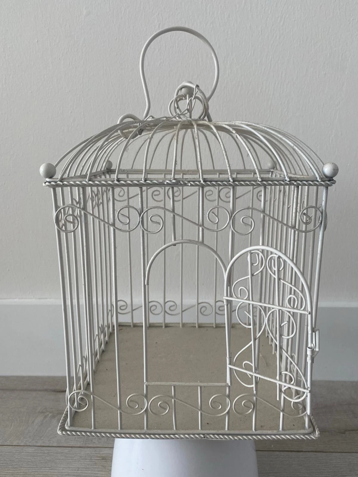 Bird Cage Square White Metal Cottage Hinge Clasp Lift