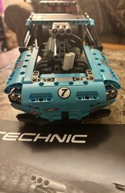 LEGO TECHNIC: Drag Racer (42050)