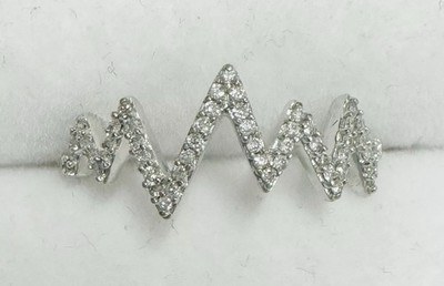 10k massives Weißgold natürlicher Diamant Band Aufhellungsschraube Herzschlag Ring NEU