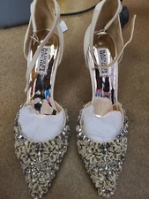 US5.5, Badgley Mischka Fey Embellshed Ankle Strap Pump (Women)