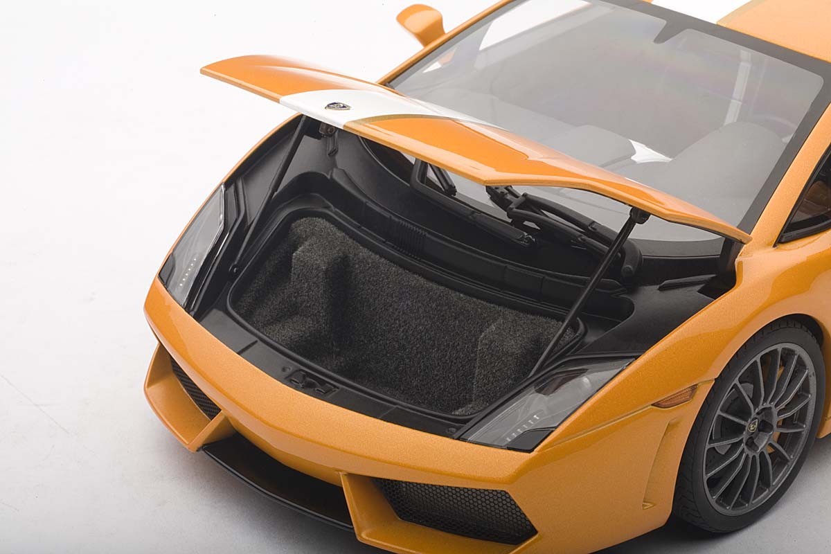 LAMBORGHINI GALLARDO LP550-2 BALBONI ORANGE ARANCIO 1:18 AUTOART