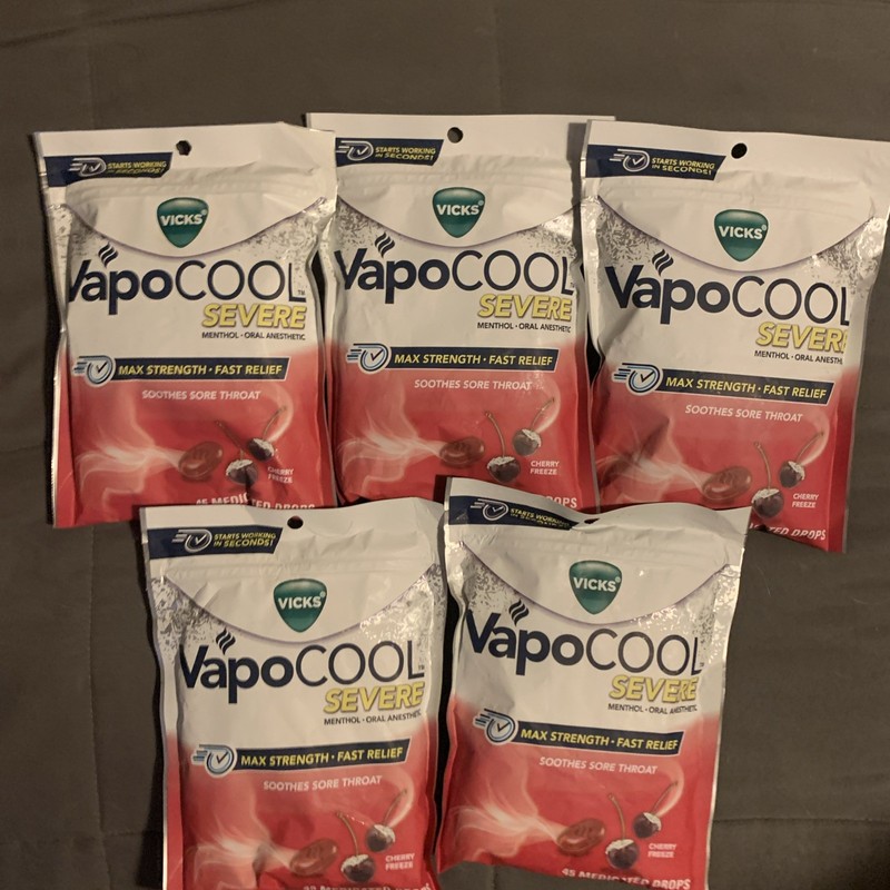 NEW Vicks VapoCOOL SEVERE Sore Throat Drops, Cherry Freeze, 225 Ct (5 x 45 Ct)