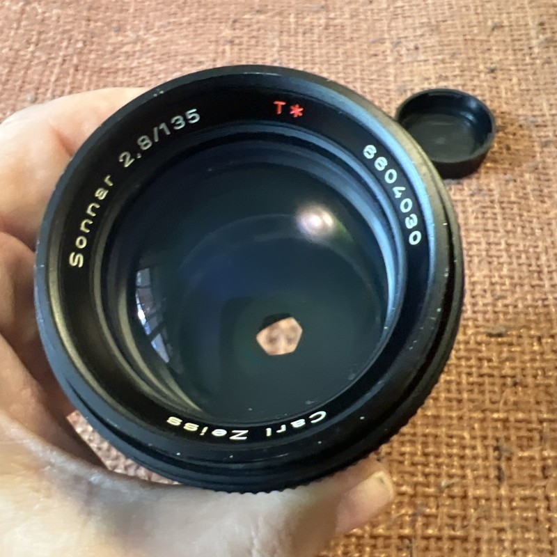 Contax Carl Zeiss Sonnar T 2.8/135mm Camera Lens W/ End Cap, Clear Filter, Hood