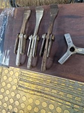 Triple Leg Puller Sykes