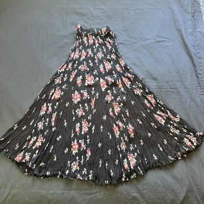 Vintage 90 s Neo Nostalgia Black Floral Rayon Crinkle Maxi Skirt. Small. Boho.