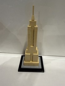 LEGO ARCHITECTURE: Empire State Building (21002)
