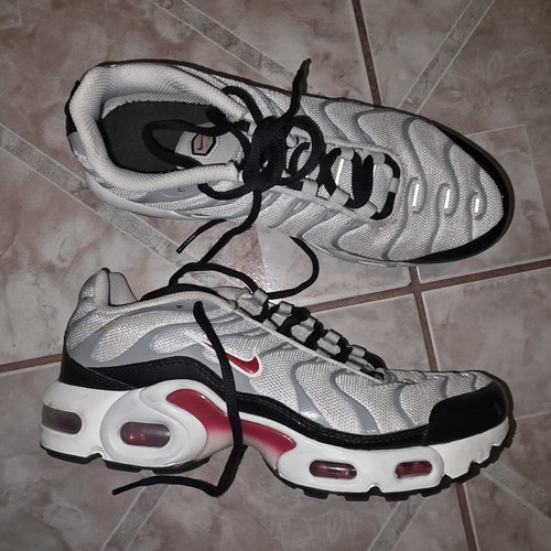 Nike Air Max Plus Size 6.5 Youth Photon Dust Varsity Red CD0609-017