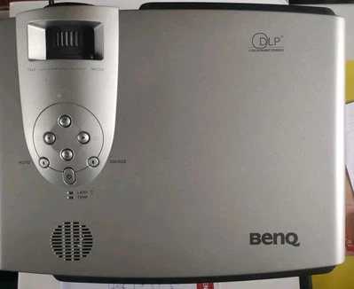 BenQ Beamer DLP DX660 Ungeprüft  - Bild 1 von 4