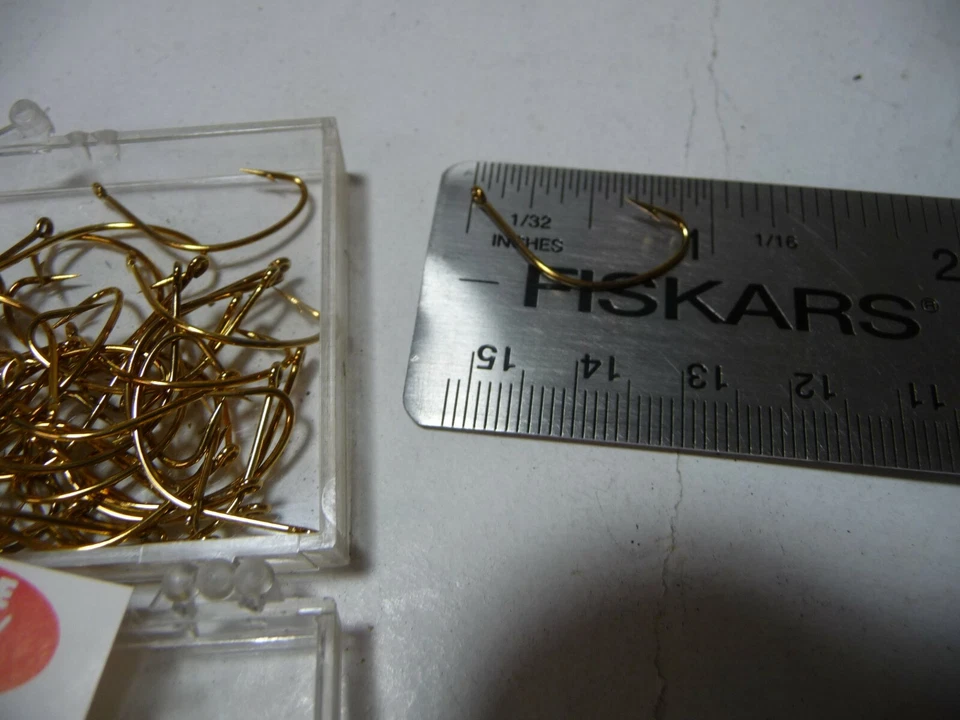 Ganchos desplazados Kahle 100 talla 8 ojo recto dorado - HECHOS EN EE. UU. Foto 2 de 3