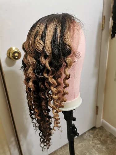 High Quality Ombre Blonde 24'' Curly Soft Virgin Human Hair Front Lace Wig - 第 15/22 張圖片
