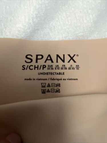 Spanx Mutandine Donna Beige UndieTectable Vita Alta Controllo Morbide Nude Tanga Piccole - Foto 3 di 4