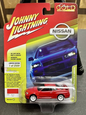 JOHNNY LIGHTNING 2018 CLASSIC GOLD 1999 NISSAN SKYLINE GT-R (BNR34) R1-VB