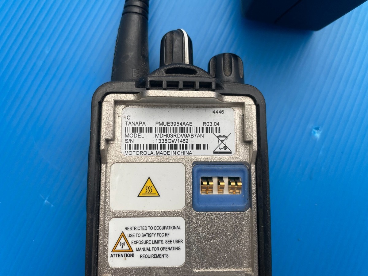 MOTOROLA P145 P145 PORTABLE TWO-WAY RADIO 2X Vertex Standard VX