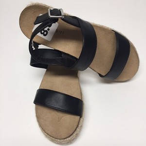 madden girl 2 buckle flatform