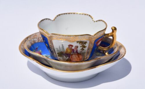 Rare 1800s Antique Helena Wolfsohn Dresden Quatrefoil Tea Trio - Courtly Couple - Picture 2 of 16