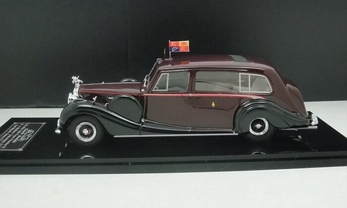 1/43 Rolls Royce Phantom IV 1950 Limousine 7-seater 4AF2 ( Black/Red ) - Picture 3 of 7