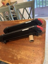 YAKIMA POWDERHOUND 4 SKI OR 2 SNOWBOARD RACKS W LOCKS & KEY VERY NICE SEE
