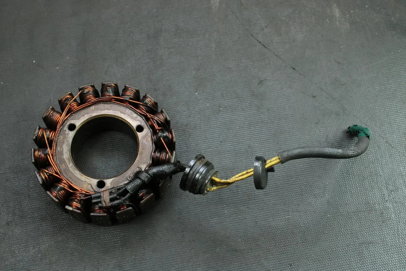 1983 Honda Goldwing 1100 GL1100 OEM Stator B4325 31120-MB9-003