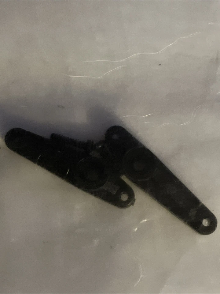 LOT OF HELIMAX AXE 400 3D PART #S HMXE8826 BEARING SET MIXING ARMS & HMXE8512 BE - Image 4 of 4