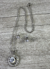 Unbranded Pendant Necklace Stud Earrings Set Silver tone w/ Clear Rhinestones