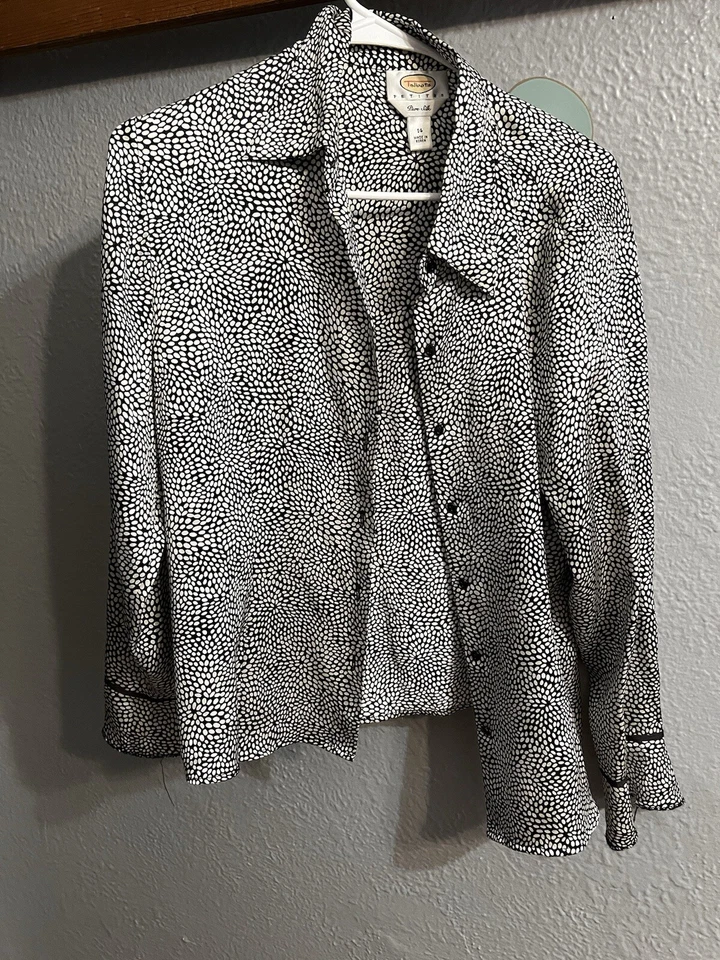 Blusa vintage Talbots para mujer manga 3/4 abotonada negra gris talla 14P seda Foto 2 de 4