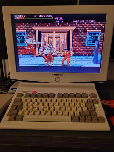 Amiga Final Fight boxed with manual - Picture 14 of 16