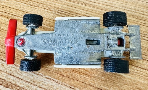 Hot Wheels Goodyear No. 8 Indy Racer 1982 Real Riders Formula Fever - Picture 5 of 5