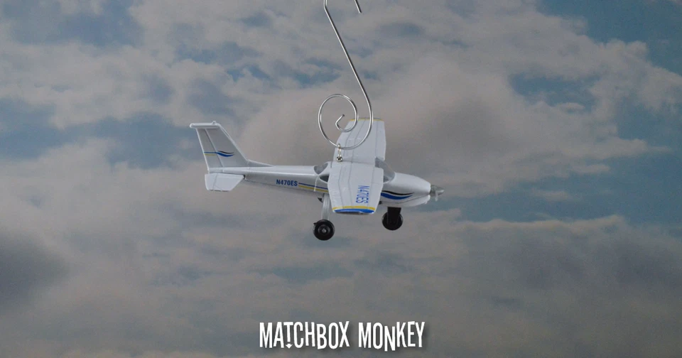 Cessna 172 Christmas Ornament Single Prop Airplane Aircraft Plane Skyhawk Mono - Image 3 of 4