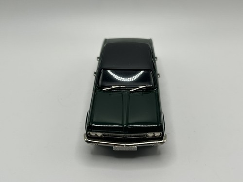 Landsowne LDM38 Vauxhall PC Viscount Laurel Green/Black 1971 LDM 38 1/43 Scale - Picture 6 of 13