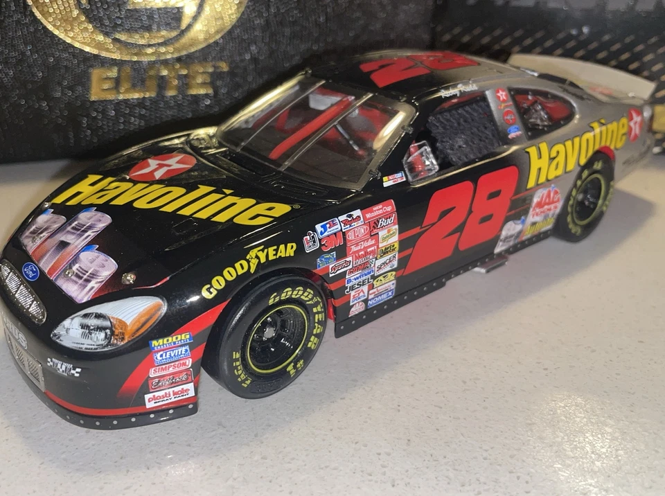 Ricky Rudd #28  Havoline / Bud Shootout Ford 2001 Action NASCAR Diecast 1/24 - Image 2 of 4