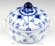 Royal Copenhagen #400 BLUE FLUTED BONBONNIERE BOX OR BUTTER /SUGAR DISH WITH LID
