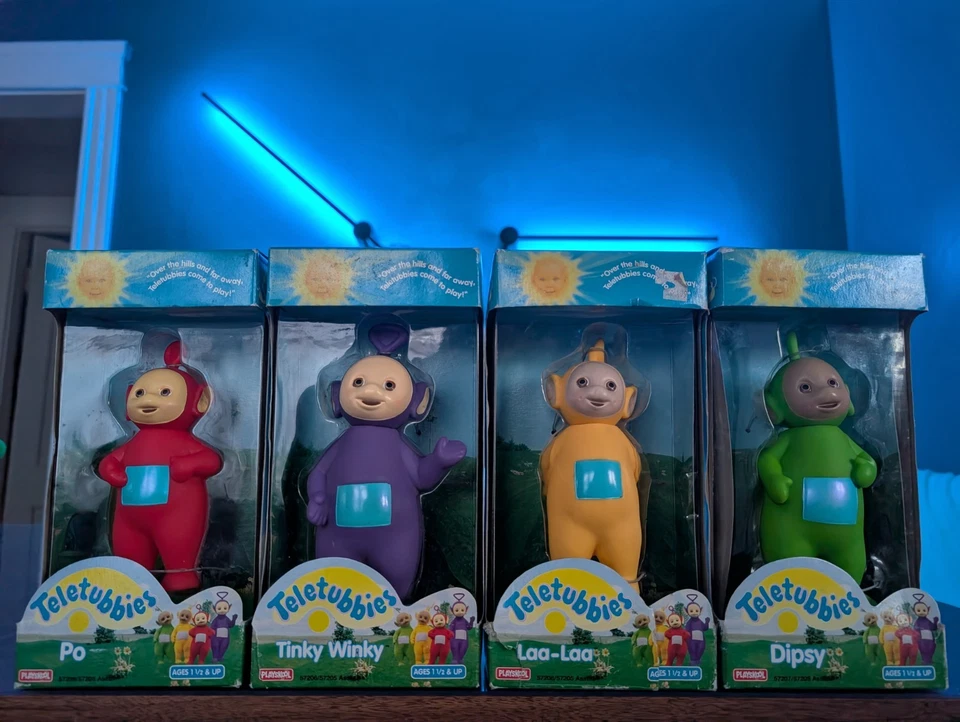 Lote Muñecas Teletubbies Po Tinky Winky Laa-Laa Dipsy Talking Po + Minis Set Nuevo en Paquete Foto 3 de 4