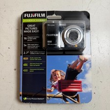 Fujifilm FinePix AX550 2.7" LCD 16MP 5x Optical Zoom Compact Digital Camera