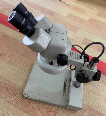 1pcs CARTON DSZ44 Stereo Microscope